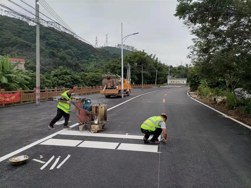 廣州道路劃線(xiàn)的材料有哪些?